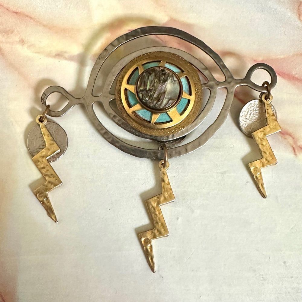 Fashion Bella Vintge gold/silver tone brooch